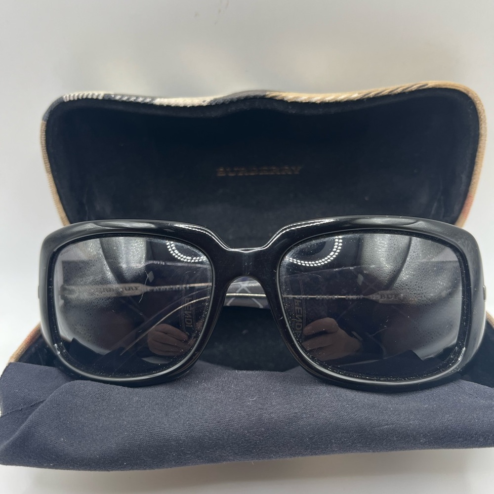 Authentic Burberry Sunglasses with Case & Cloth